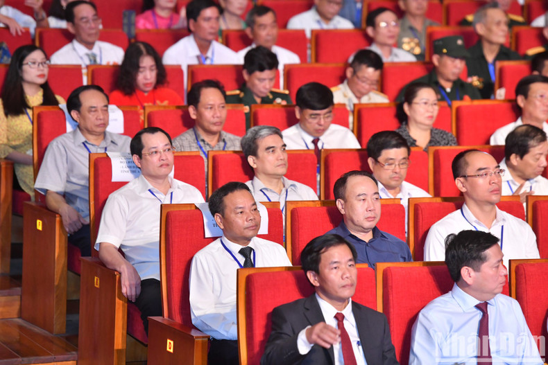 Delegados en el evento. Delegados en el evento.