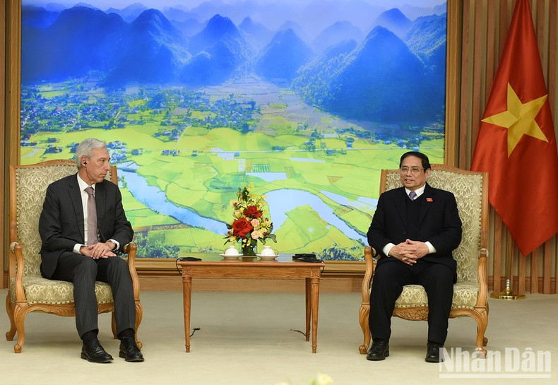Sostuvo encuentro con el canciller portugués, Joao Gomes Cravinho.
