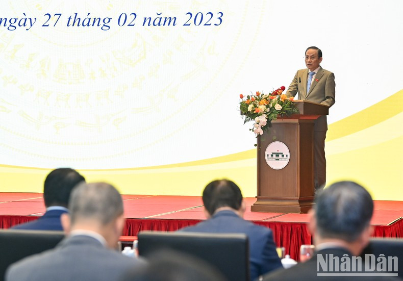 El jefe de la Comisión de Relaciones Exteriores del Partido Comunista de Vietnam, Le Hoai Trung habló en el evento.