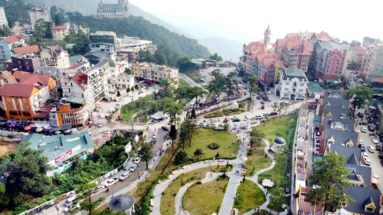 Camino a la zona turística de Tam Dao. (Fotografía: VNA) Camino a la zona turística de Tam Dao. (Fotografía: VNA)