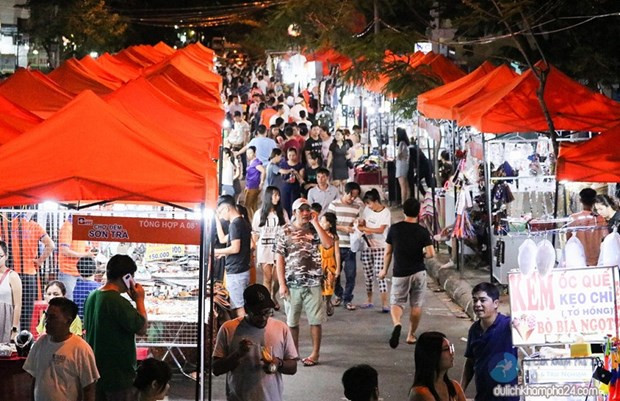 Un mercado nocturno en Da Nang (Foto: dulichkhampha24.vn)