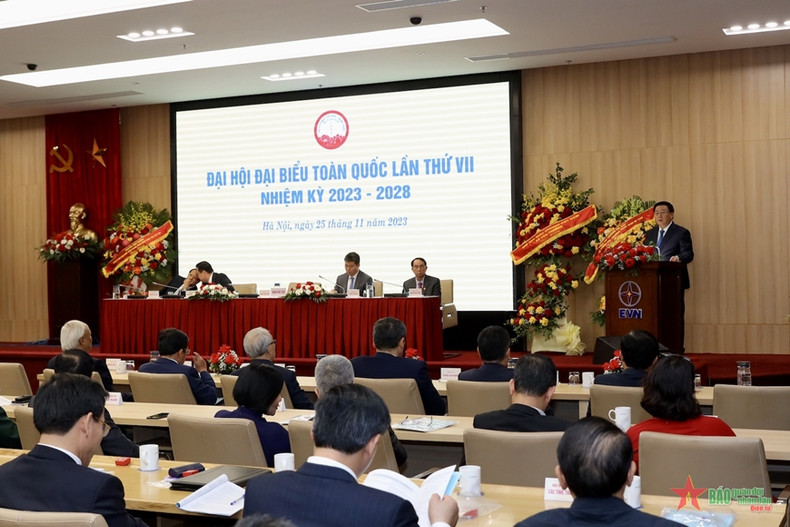 Vista del Congreso. Vista del Congreso.