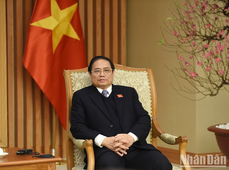 Pham Minh Chinh habló en el encuentro.