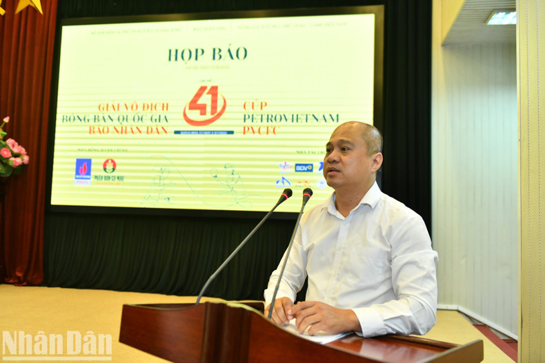 El secretario general de la Federación de Tenis de Mesa de Vietnam, Phan Anh Tuan. El secretario general de la Federación de Tenis de Mesa de Vietnam, Phan Anh Tuan.