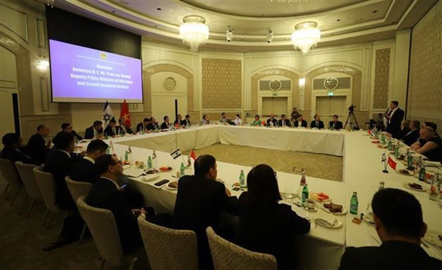 Panorama de la reunión entre la delegación vietnamita y representantes de empresas de Israel (Fuente: VNA) Panorama de la reunión entre la delegación vietnamita y representantes de empresas de Israel (Fuente: VNA)