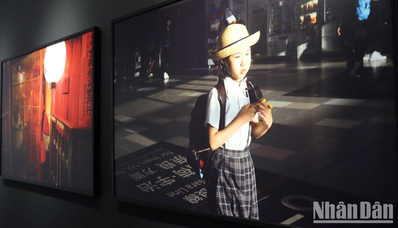 La instantánea apresa momentos cotidianos.