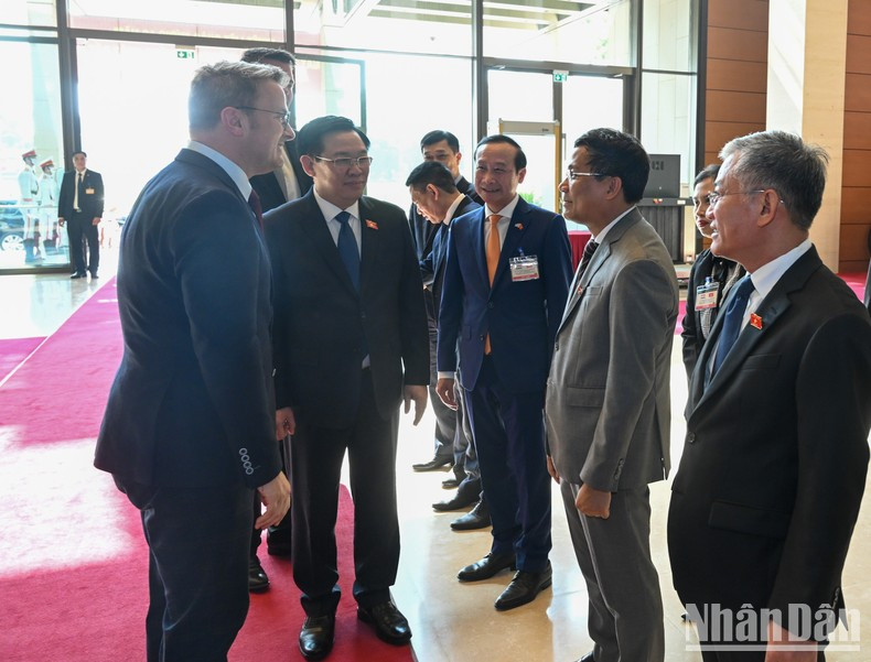Presidente de la Asamblea Nacional de Vietnam recibe al premier de Luxemburgo ảnh 2 Presidente de la Asamblea Nacional de Vietnam recibe al premier de Luxemburgo ảnh 2
