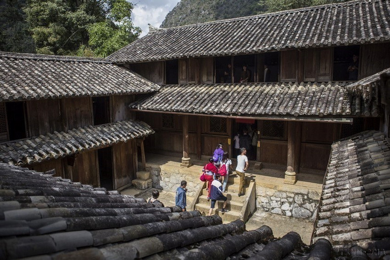 El palacio del rey Meo está ubicado en un valle en la comuna de Xa Phin, en el distrito de Dong Van, en la provincia de Ha Giang (Fuente: VNA) El palacio del rey Meo está ubicado en un valle en la comuna de Xa Phin, en el distrito de Dong Van, en la provincia de Ha Giang (Fuente: VNA)