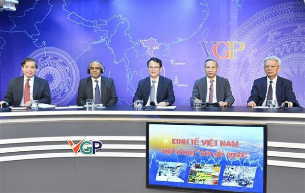 Invitados en el coloquio. (Fuente: VNA) Invitados en el coloquio. (Fuente: VNA)