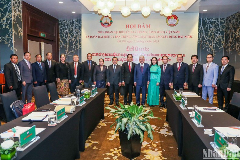 Delegados en la cita.