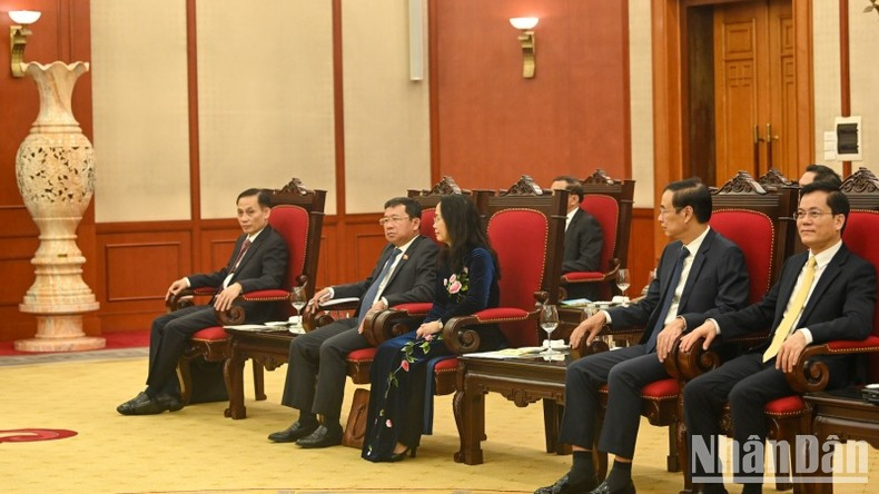 Delegación vietnamita.