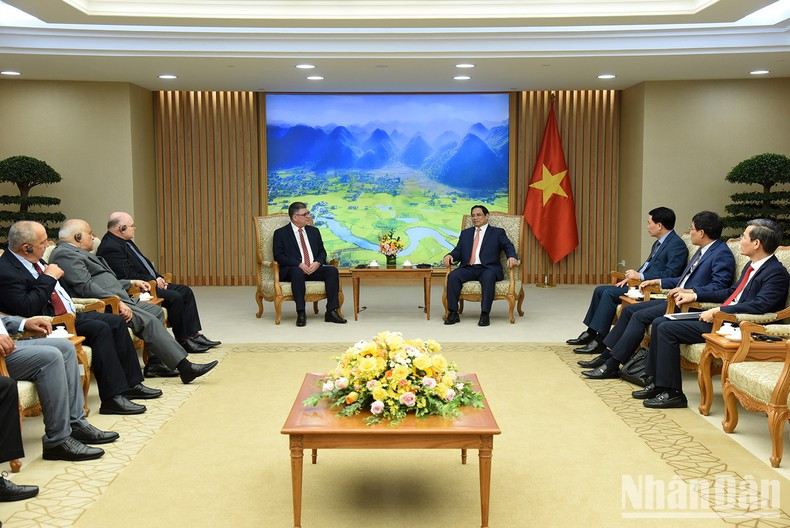 Panorama del encuentro. Panorama del encuentro.