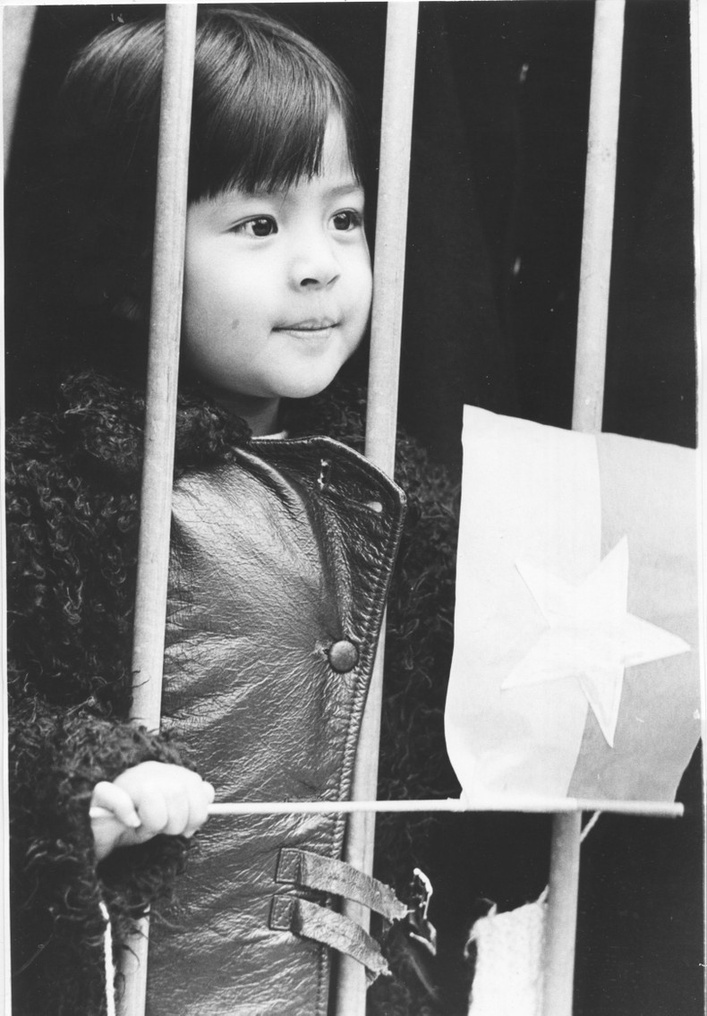 Ani Hong Anh fue con sus padres al aeropuerto de Le Bourget para recibir a las dos delegaciones el 26 de enero de 1973. (Foto: Le Xuan Tan)
