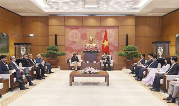 En la reunión (Fuente:VNA)