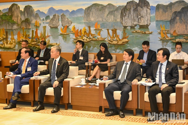 Presidente de la Asamblea Nacional de Vietnam recibe al premier de Luxemburgo ảnh 6 Presidente de la Asamblea Nacional de Vietnam recibe al premier de Luxemburgo ảnh 6