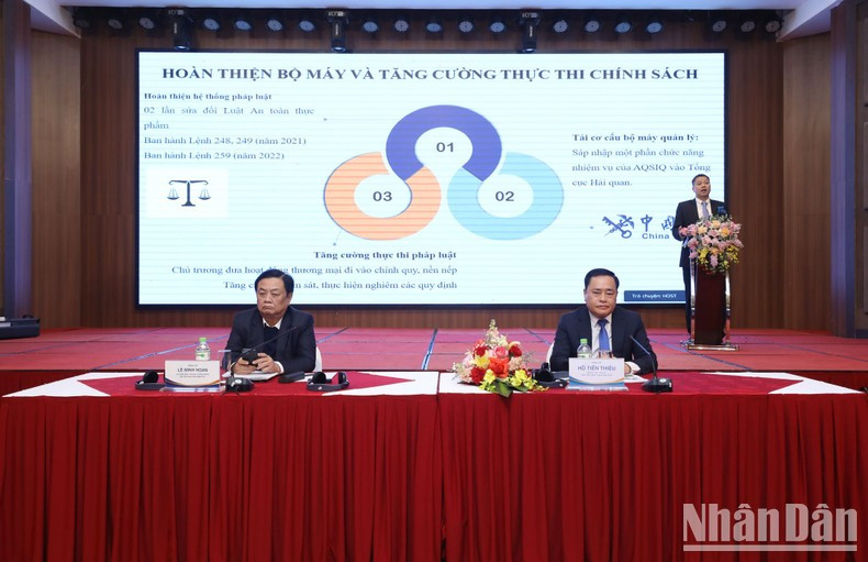 El ministro de Agricultura y Desarrollo Rural de Vietnam, Le Minh Hoan, en la conferencia. El ministro de Agricultura y Desarrollo Rural de Vietnam, Le Minh Hoan, en la conferencia.