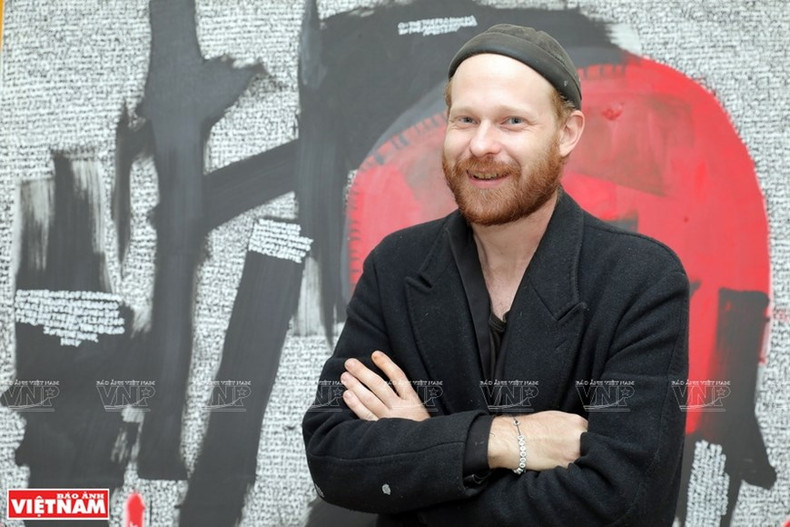 Artista David Evans (Fuente: VNA)