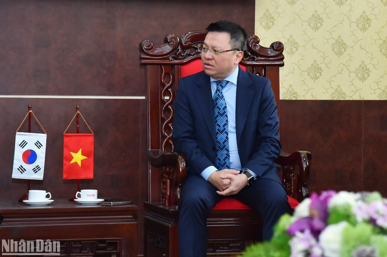 El presidente-editor de Nhan Dan, Le Quoc Minh. (Fotografía: Thuy Nguyen) El presidente-editor de Nhan Dan, Le Quoc Minh. (Fotografía: Thuy Nguyen)