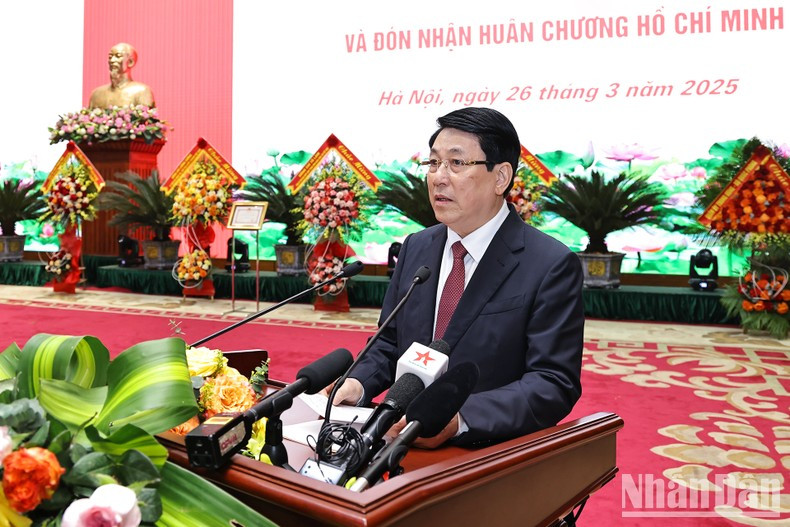 El presidente Luong Cuong habla en la cita. El presidente Luong Cuong habla en la cita.