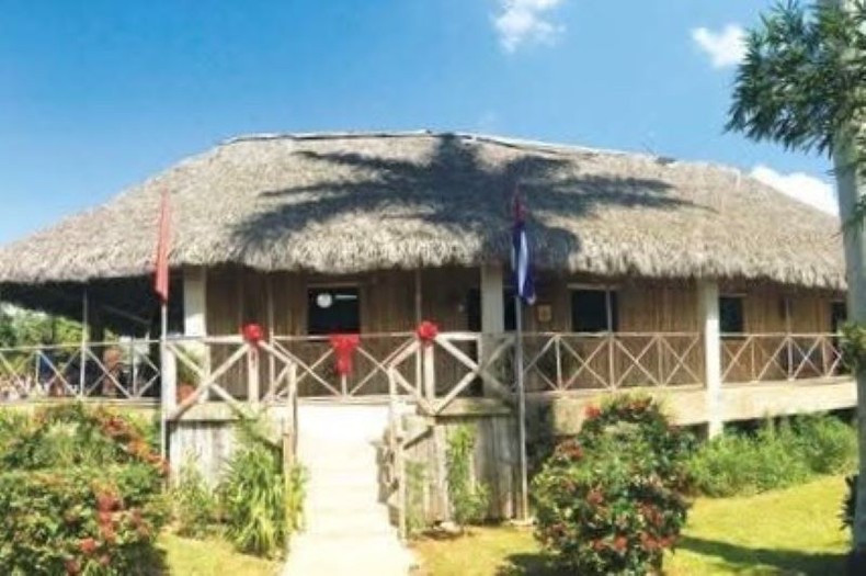 La Casa Vietnamita en la localidad de Ben Tre, Cuba. La Casa Vietnamita en la localidad de Ben Tre, Cuba.