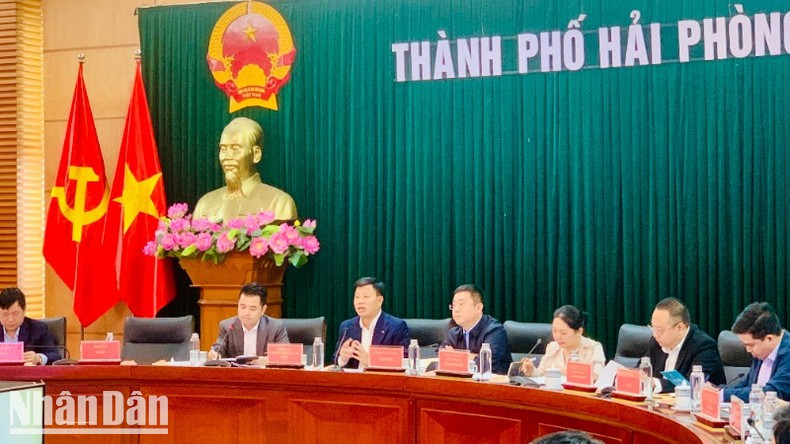 Asistentes al encuentro. Asistentes al encuentro.