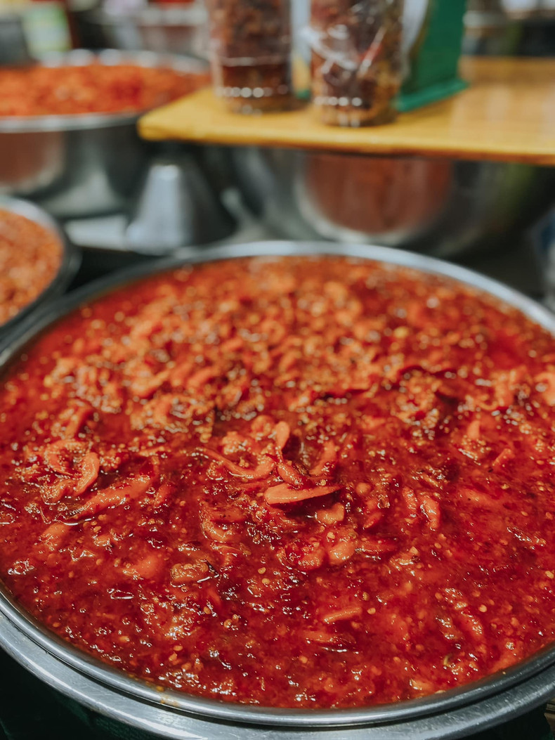 Deliciosa salsa agridulce de camarón para el arroz o carne hervida. Deliciosa salsa agridulce de camarón para el arroz o carne hervida.