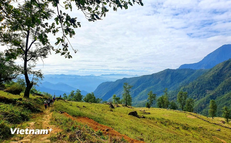 Cuando se menciona del noroeste, inmediatamente pensamos en majestuosas cadenas montañosas, colinas onduladas de niebla y pasos cubiertos de nubes que se mezclan para crear un paisaje encantador.