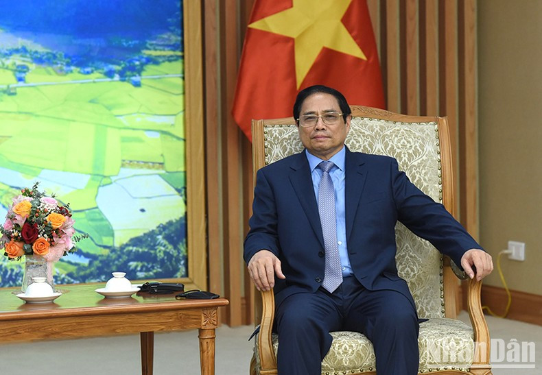 El primer ministro vietnamita habla en el evento. El primer ministro vietnamita habla en el evento.