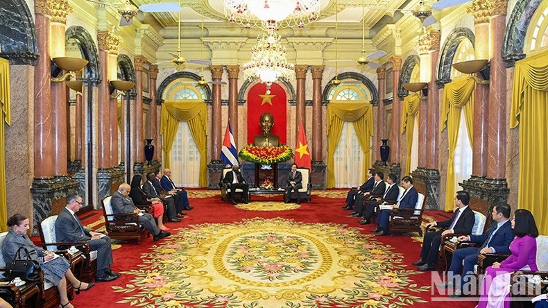 Panorama del encuentro. Panorama del encuentro.