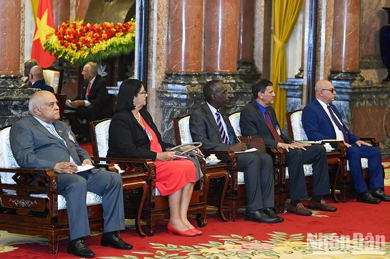 La delegación cubana. La delegación cubana.