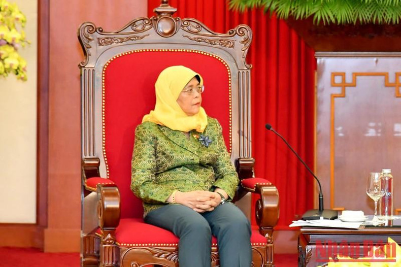Halimah Yacob habla en el evento. Halimah Yacob habla en el evento.