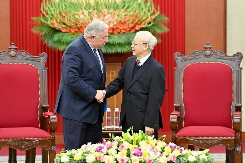 Nguyen Phu Trong se reúne con Gérard Larcher. Nguyen Phu Trong se reúne con Gérard Larcher.