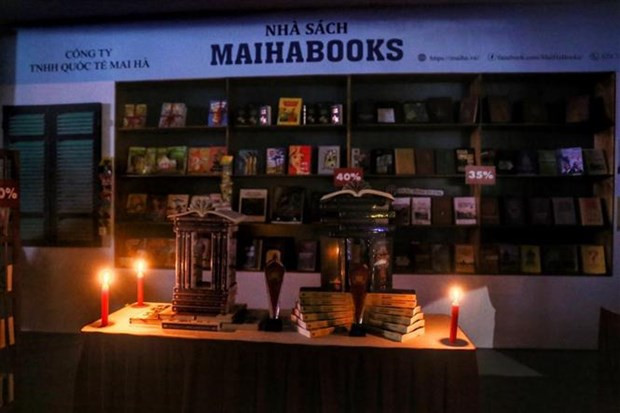 Vietnam ahorra 298 mil kWh durante la Hora del Planeta 2023. (Fotografía: VNA) Vietnam ahorra 298 mil kWh durante la Hora del Planeta 2023. (Fotografía: VNA)