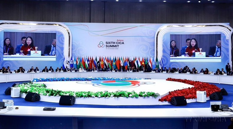 La vicepresidenta de Vietnam Vo Thi Anh Xuan habló en la VI Conferencia sobre Interacción y Medidas de Fomento de la Confianza en Asia (CICA), organizada por Kazajstán del 12 al 14 de octubre de 2022. La vicepresidenta de Vietnam Vo Thi Anh Xuan habló en la VI Conferencia sobre Interacción y Medidas de Fomento de la Confianza en Asia (CICA), organizada por Kazajstán del 12 al 14 de octubre de 2022.