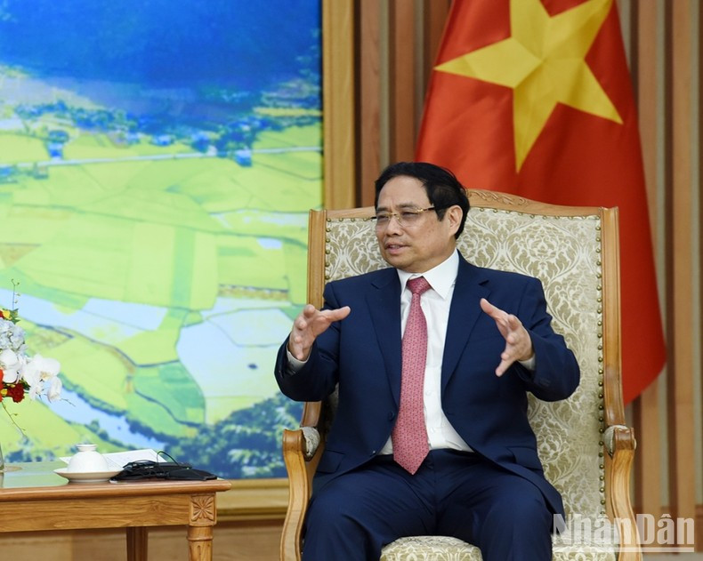 [Foto] Premier vietnamita recibe al senador estadounidense ảnh 4