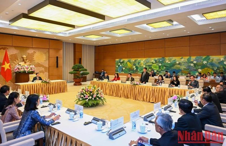 Panorama de la ceremonia de recepción.