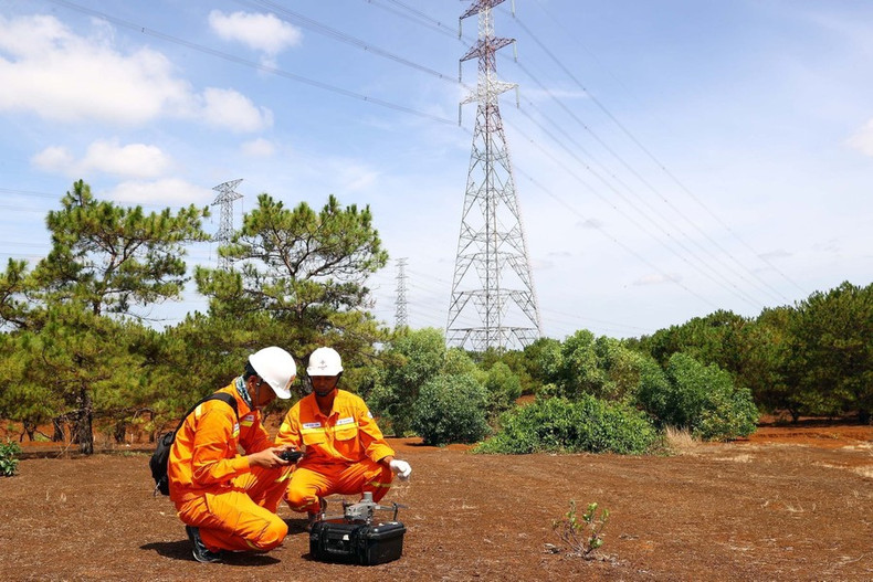 La aplicación de tecnología avanzada contribuye a gestionar el creciente columen de la red de transmisión de energía.