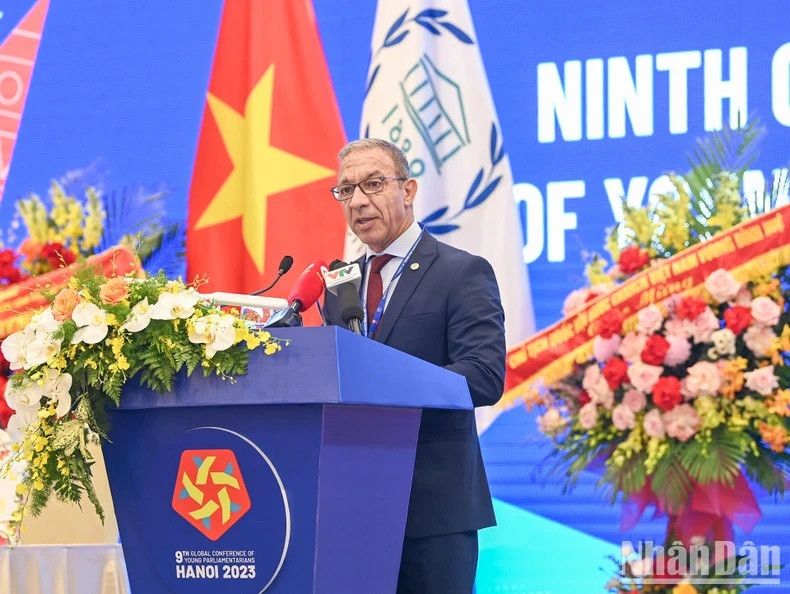 El presidente de la Unión Interparlamentaria, Duarte Pacheco, interviene en el evento. El presidente de la Unión Interparlamentaria, Duarte Pacheco, interviene en el evento.