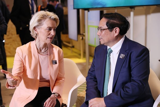 El primer ministro Pham Minh Chinh y la presidenta de la CE, Ursula von der Leyen. (Fotografía: VNA) El primer ministro Pham Minh Chinh y la presidenta de la CE, Ursula von der Leyen. (Fotografía: VNA)