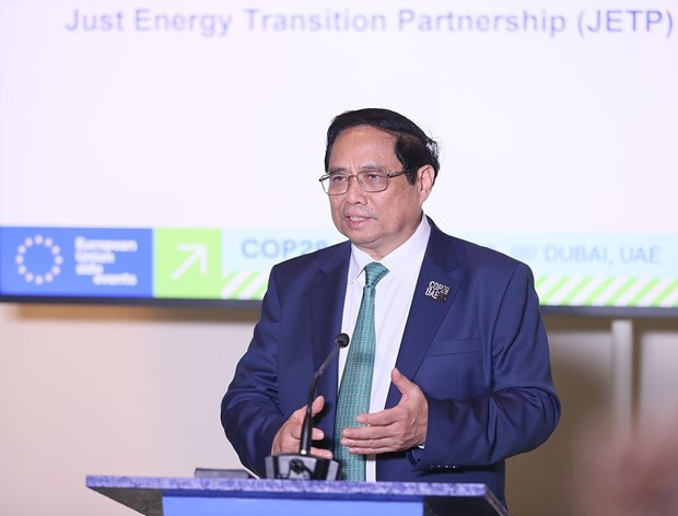 El primer ministro Pham Minh Chinh anuncia el plan de movilización de recursos. (Fotografía: VNA) El primer ministro Pham Minh Chinh anuncia el plan de movilización de recursos. (Fotografía: VNA)