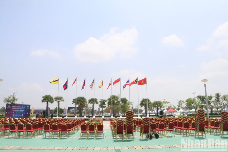 Banderas de los países participantes. Banderas de los países participantes.