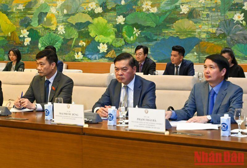 La delegación de Vietnam.