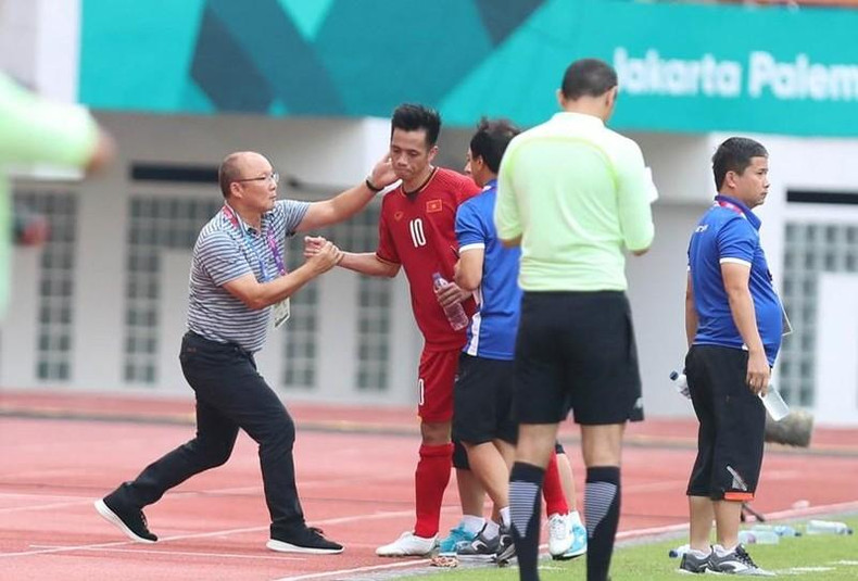 Solo siete meses después del éxito en el Campeonato Asiático Sub-23, Park Hang-seo continuó causando una gran impresión en ASIAD 2018. Solo siete meses después del éxito en el Campeonato Asiático Sub-23, Park Hang-seo continuó causando una gran impresión en ASIAD 2018.