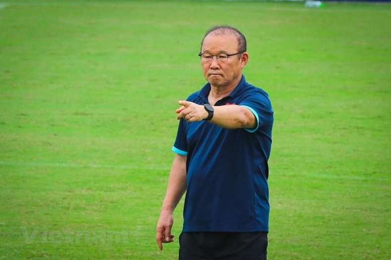 Sin embargo, el entrenador y la selección vietnamita no pudieron defender el título en la Copa AFF 2020. Sin embargo, el entrenador y la selección vietnamita no pudieron defender el título en la Copa AFF 2020.