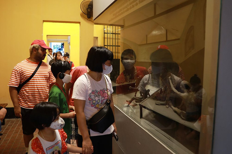 Los capitalinos aprenden y admiran la historia revolucionaria del país. Los capitalinos aprenden y admiran la historia revolucionaria del país.