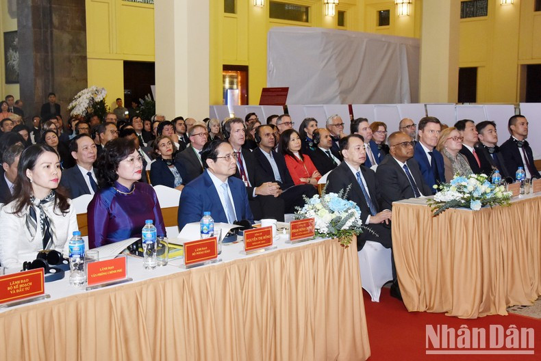 El premier vietnamita en la celebración del 30 aniversario de la asociación Vietnam-BAD.