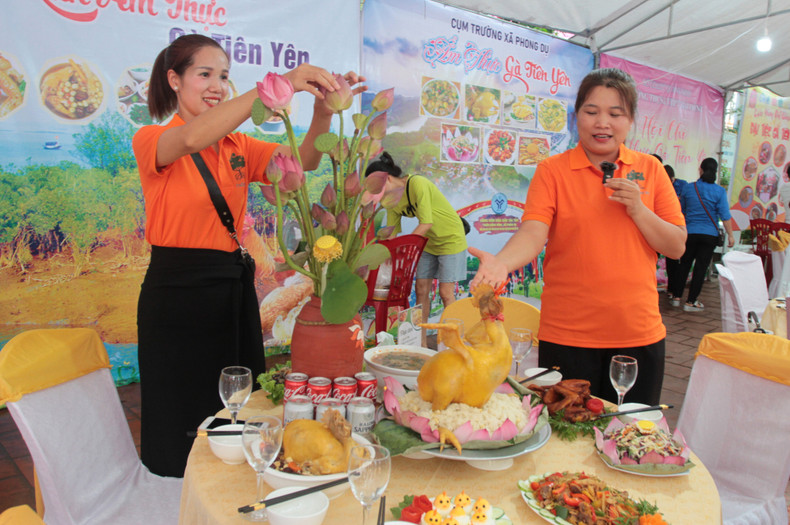 Stands en el Festival gastronómico. Stands en el Festival gastronómico.