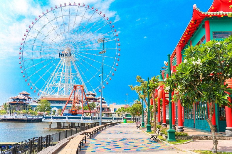 El Parque Asia en la ciudad central de Da Nang. El Parque Asia en la ciudad central de Da Nang.
