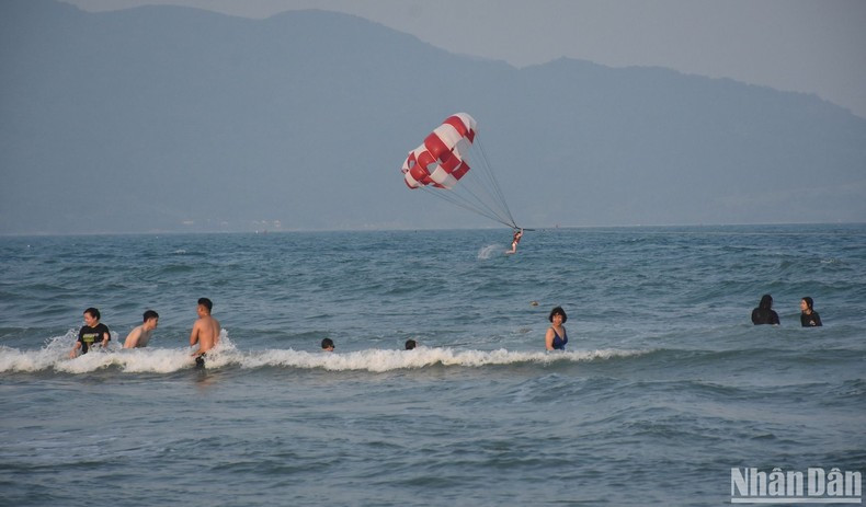 Inolvidables experiencias en la playa de My Khe. Inolvidables experiencias en la playa de My Khe.