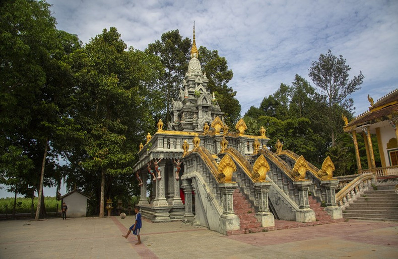 La Pagoda Ka Ot es una de las seis pagodas Khmer Theravada con una arquitectura única en la provincia de Tay Ninh.